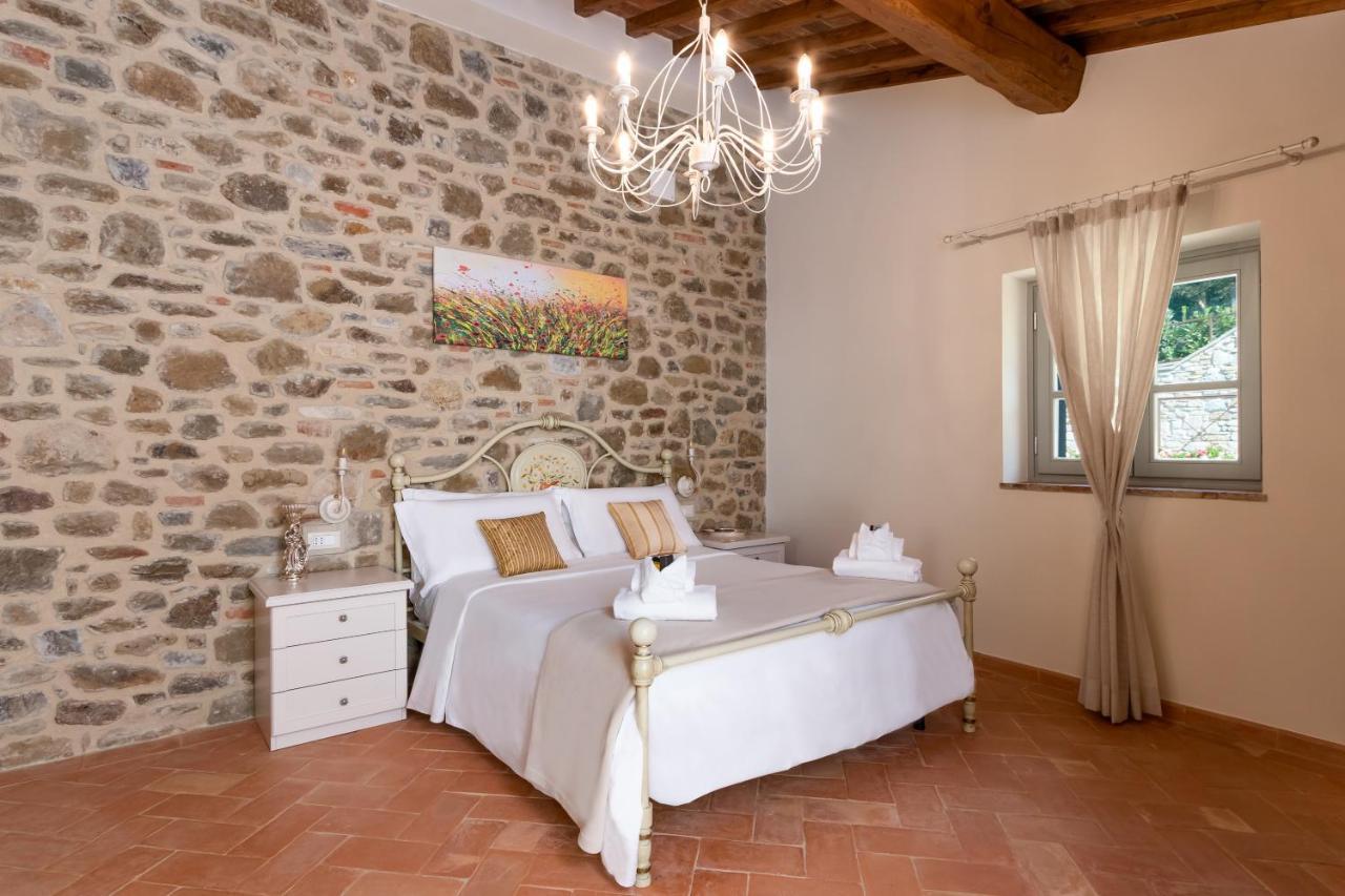 Chimera Tuscany Resort Arezzo Luaran gambar